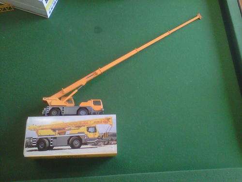 Liebherr Mobile Crane Model - Damaged