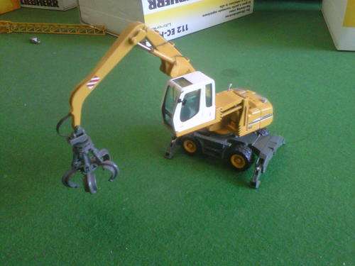 Excavator Model - Liebherr A316