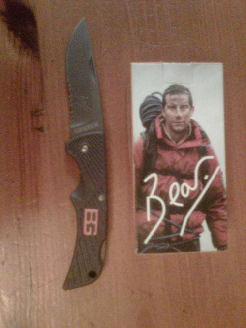 Bear Gryll Pocket Knife