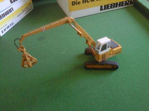 Libherr Excavator Model