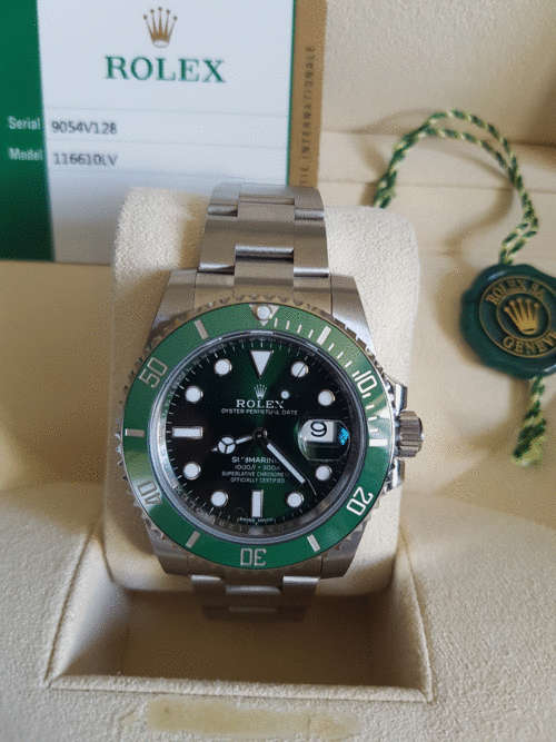 ROLEX Oyster Perpetual Date : SUBMARINER