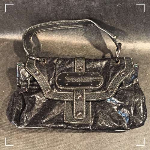 Authentic Guess Black Handbag (Good Condition)