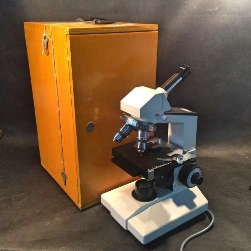 Electric Microscope in Original Wood Box with Key (Good Working Condition)