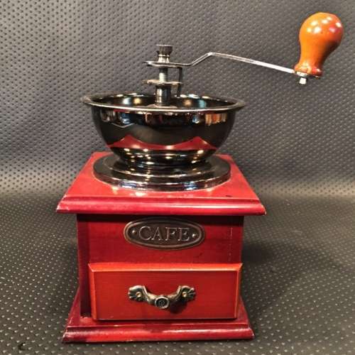Vintage Styled Coffee Grinder (Working)
