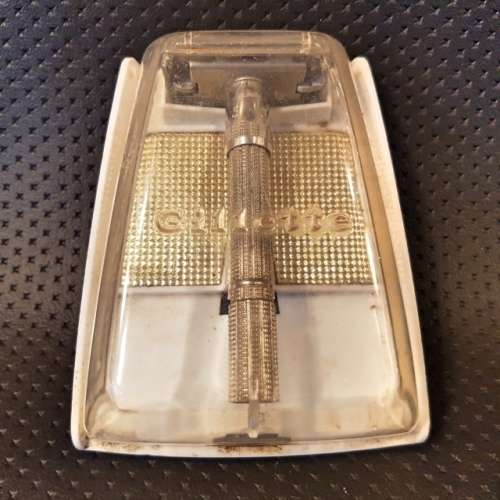 Vintage Gillette Razor in Original Case!!! (USA)