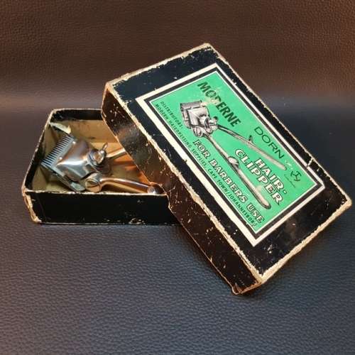 Rare Vintage Barber Hand Clippers in Original Box!!!