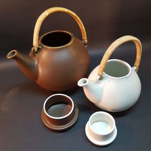 Vintage Japanese Stoneware Tea Pots (Perfect Condition)