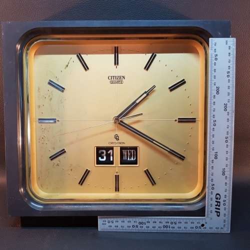 Citizen Quartz Crystron Display Wall Clock