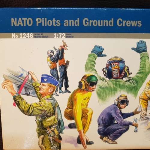 ITALERI Nato Pilots and Ground Crews ( Scale 1:72)