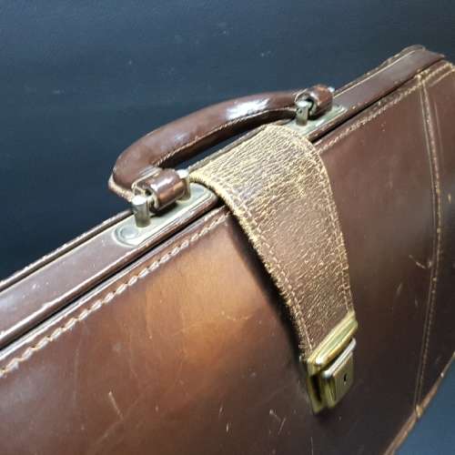Vintage Genuine Leather Brown Leather Briefcase