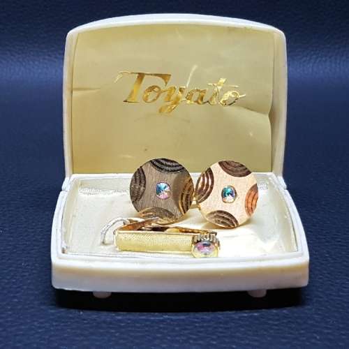 Vintage Gold-plated Toyato Cufflinks and Tie Pin