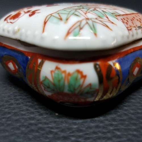 Hand Painted Oriental Porcelain Snuff Box