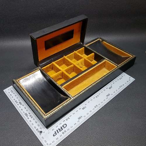 Large Vintage Table Accessory Compendium!!!