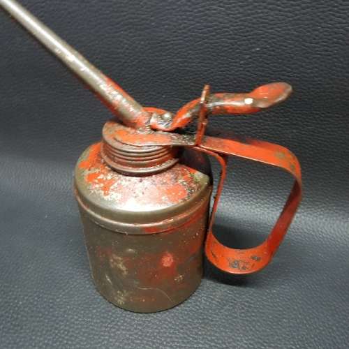Old Vintage Metal Oil Tin