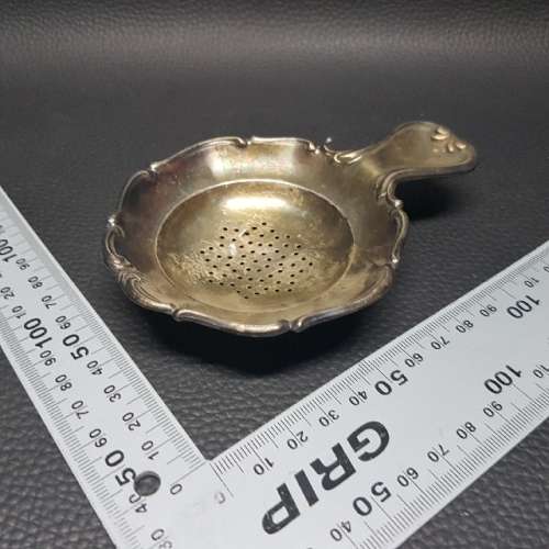 Victorian Silver-plate Tea Strainer!!!!