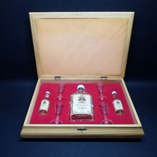 RARE Willem Prinsloo Mampoer Collector's Wood Boxed Edition (Full)