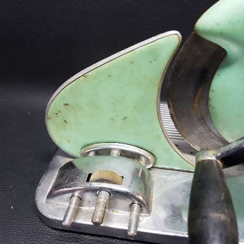 Vintage Pineware Mint Green Enamel Bread Slicer!!!