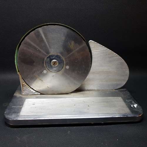 Vintage Pineware Mint Green Enamel Bread Slicer!!!