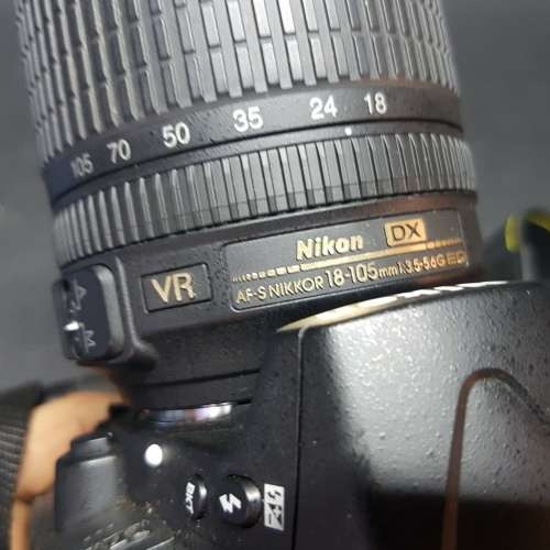 Original NIKON D7000, Extended Battery Pack and 18-105 NIKON DX VR Lens