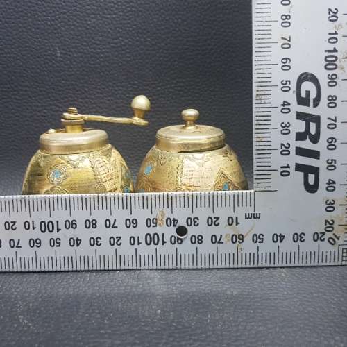 Vintage Italian Salt and Pepper Grinder