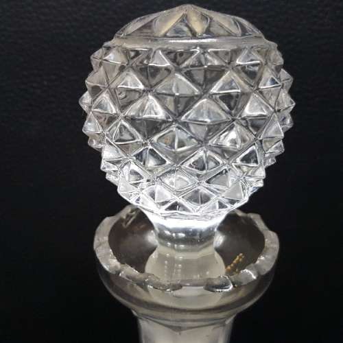 Highly Decorative Cut Chrystal Decanter