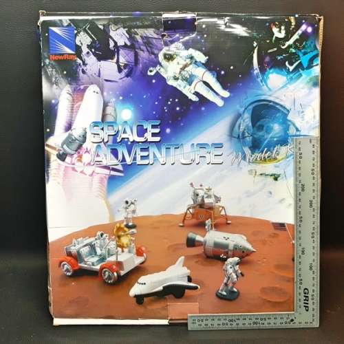 Highly Collectible Space Adventures Model Kit and Moon Surface!!!