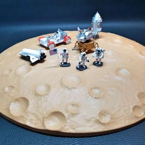 Highly Collectible Space Adventures Model Kit and Moon Surface!!!
