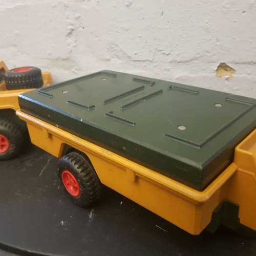 RARE!!! Original 1975, Fisher-Price Safari Collection...(Catch Net and Pens Included!!!)