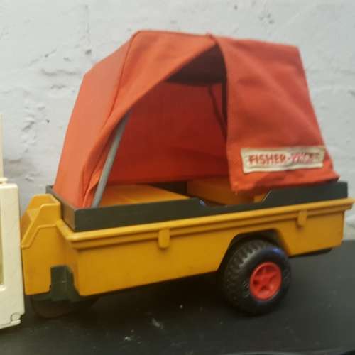 RARE!!! Original 1975, Fisher-Price Safari Collection...(Catch Net and Pens Included!!!)