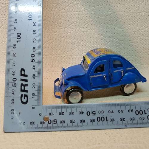 Hand Crafted Tin-toy Vintage Car!!!