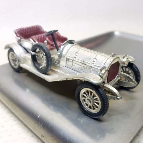 Original Metal Vintage Car Themed Ashtray!!!