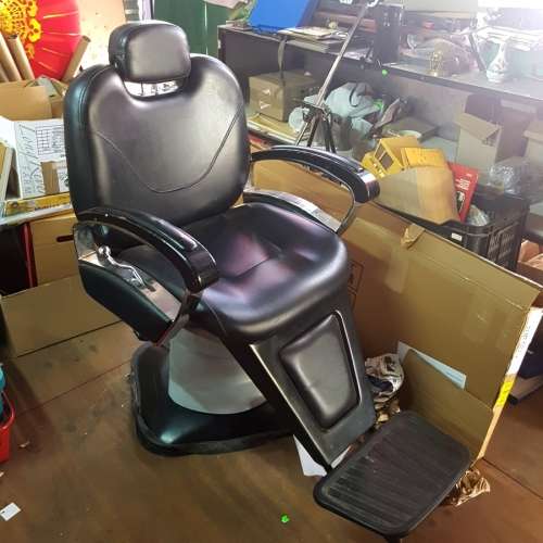 Large Original Barber Chair (Display Or Restoration)