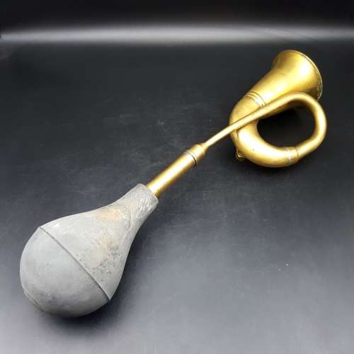 RARE!!! Vintage Brass and Rubber Handle Car Horn!!! (Working)