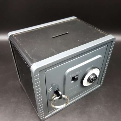 Original Spy Science Combination Safe Savings Bank!!! (With Key)
