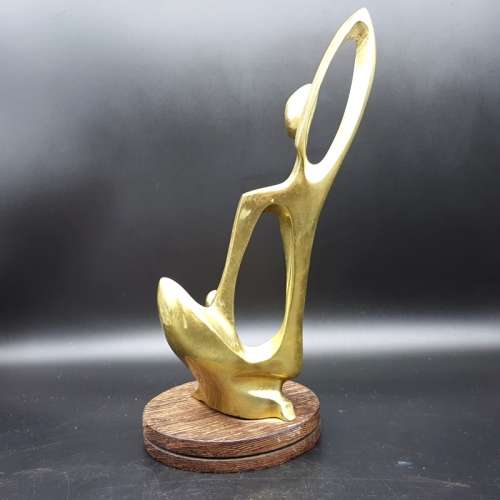 Original Cast Metal Statue on Wood Base!!!!