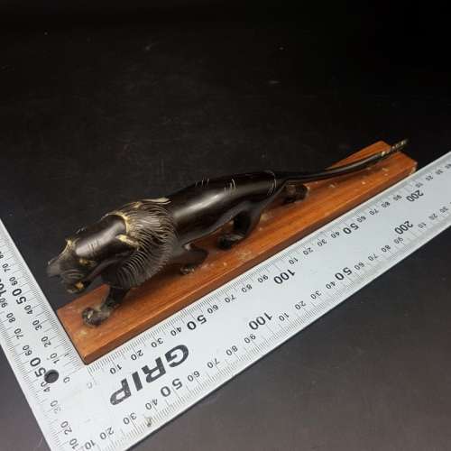 RARE!!! Vintage Hand Carved Horn Lion Paperweight!!!!