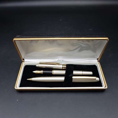 Original Vintage Branded Fountain Pen and Pencil (Boxed)