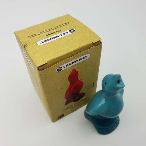 Original Boxed Le Creuset Pie Bird Funnel!!!
