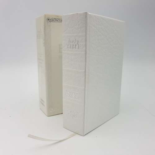 Small White Boxed NIV Holy Bible (Fantastic Condition)