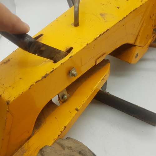 RARE!!! MASSIVE Vintage Pressed Metal TONKA Construction Scraper Vehicle!!!! (700mm)