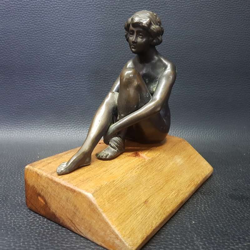 Original 1920's Nude Bronze Figurine on Wood Base (Unsigned)