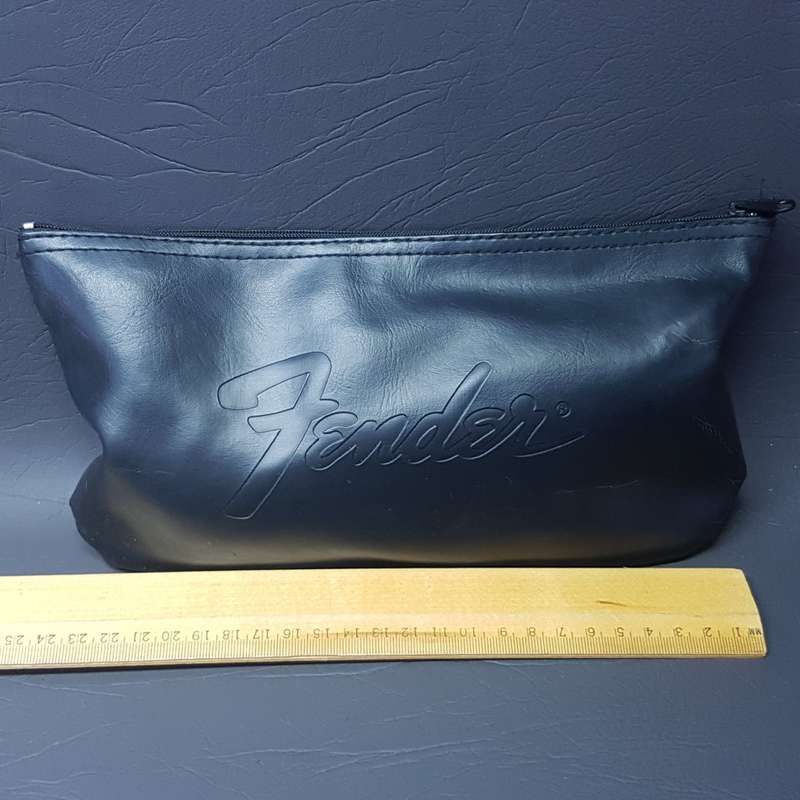 Professional FENDER P-51 Microphone Set and Carry Bag!!!