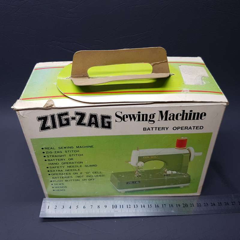 RARE!!! Vintage BOXED Japanese Battery Operated Sewing Machine!!!!