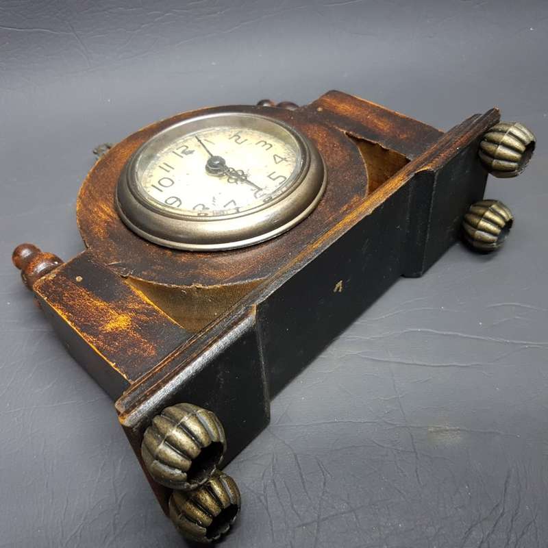Vintage Styles Wood and Brass Mantel Clock (Working)