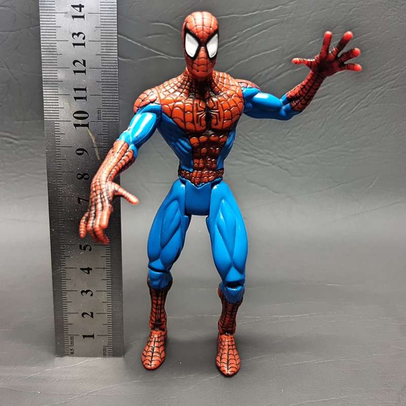 RARE!!! 1997 Marvel Articulated Spiderman Figurine!!!