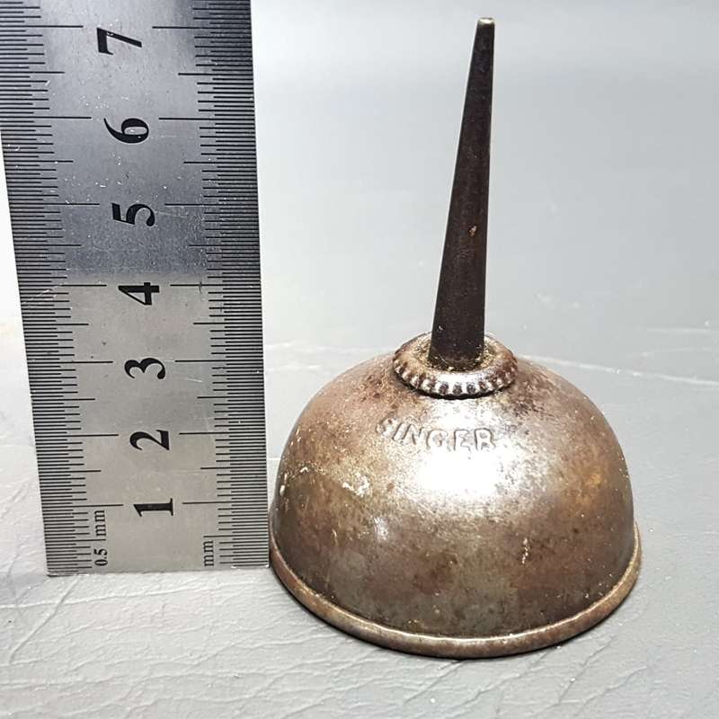 Small Highly Collectible Vintage Singer Oil Tin!!!
