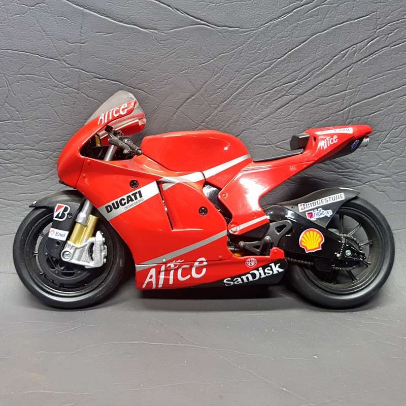 Original Die Cast Detailed Ducati Motorcycle Model!!!