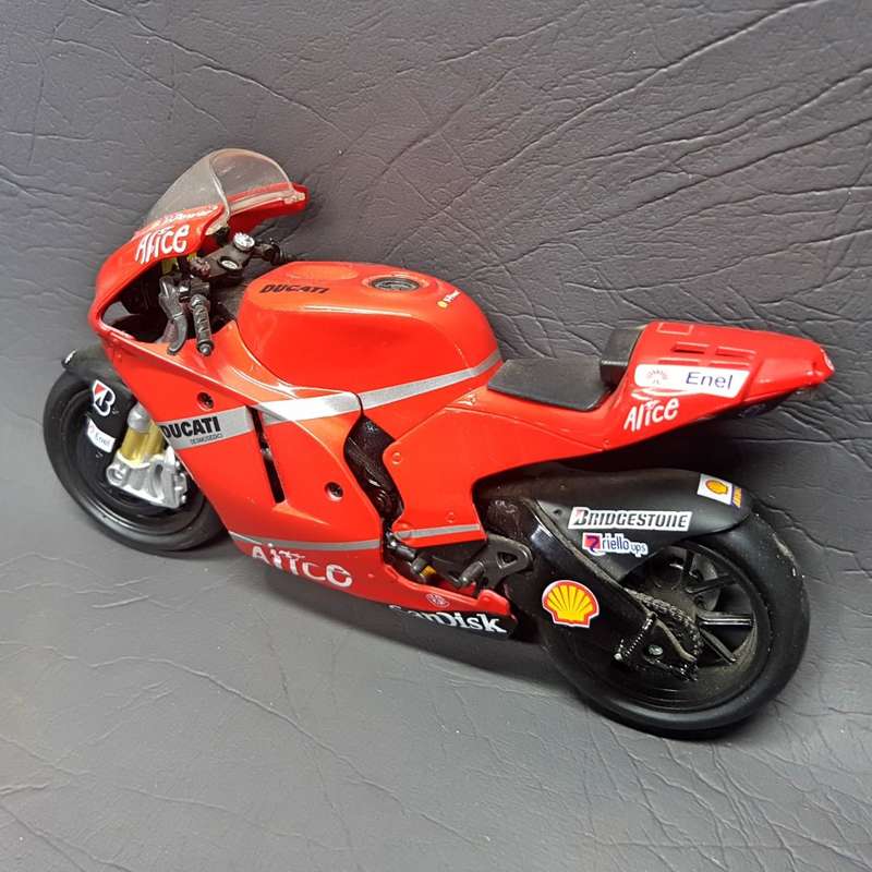 Original Die Cast Detailed Ducati Motorcycle Model!!!