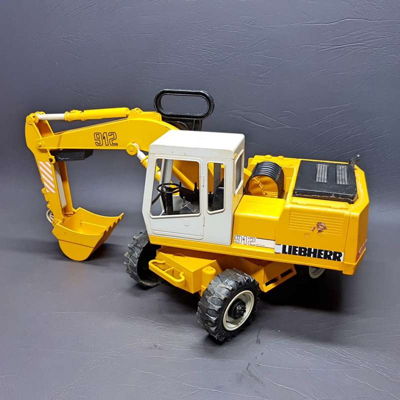 Original Bruder Excavator Liebherr 912 Scale 1:16 Made in Germany 792/01!!!
