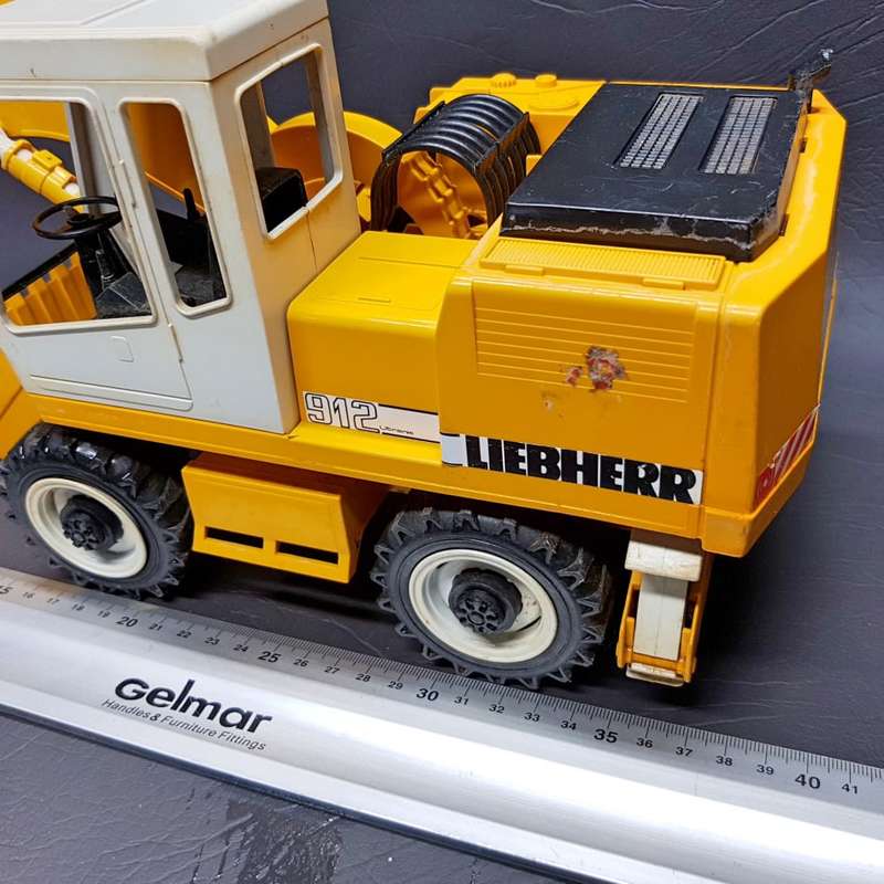 Original Bruder Excavator Liebherr 912 Scale 1:16 Made in Germany 792/01!!!